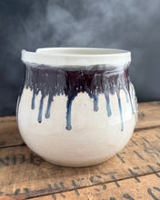 Load image into Gallery viewer, SRL Yarn Bowl (purple/cream)