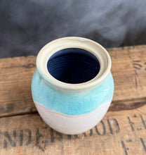 Load image into Gallery viewer, Small Urn
