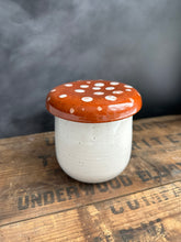 Load image into Gallery viewer, Mushroom Butter Crock
